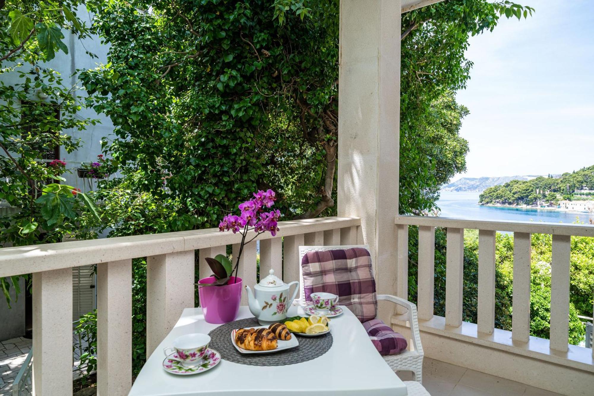 Guest house & Mara & Petrunjela Cavtat