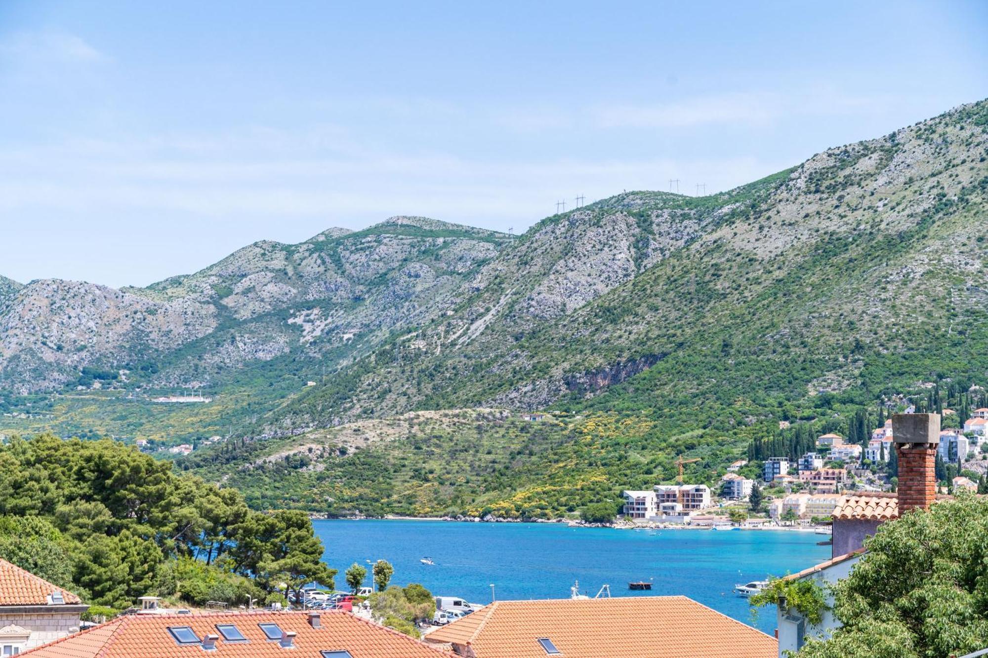 & Mara & Petrunjela Cavtat