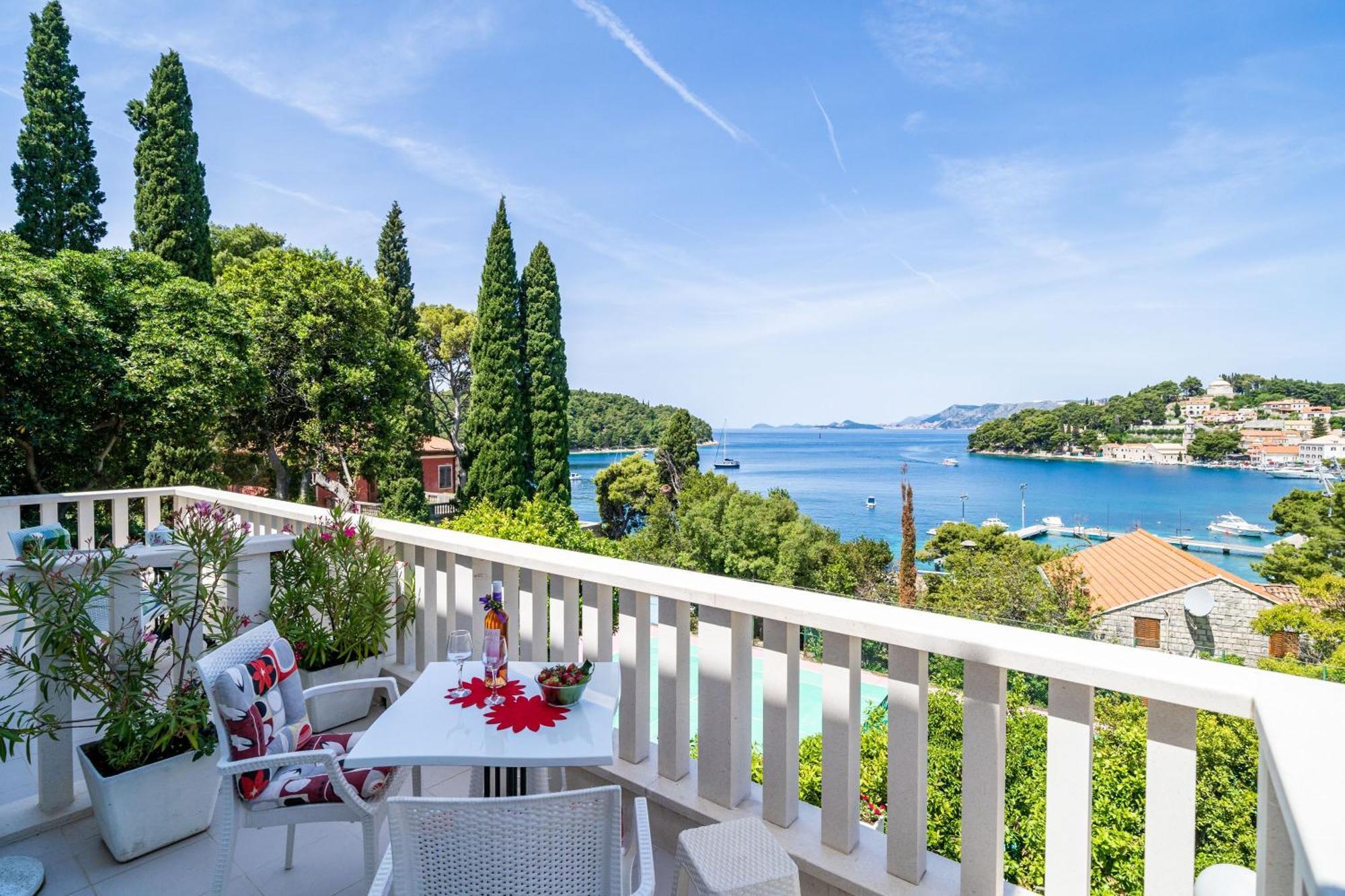Guest house & Mara & Petrunjela Cavtat